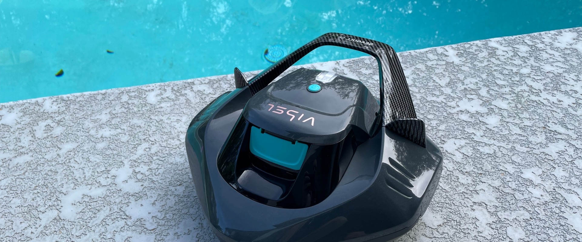 Why Robotic Pool Cleaners Are the Clear Winner: A Comprehensive Guide